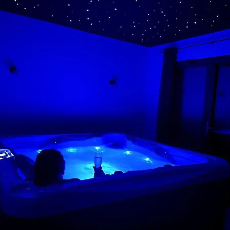 Bulle Etoilee Holiday home Asnieres-la-Giraud